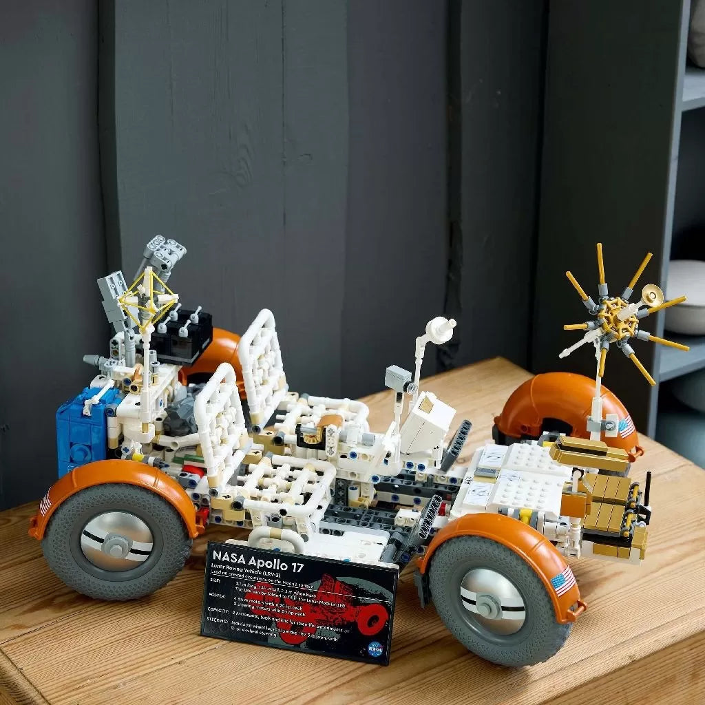 Lego technic roverul selenar din misiunile nasa apollo 42182