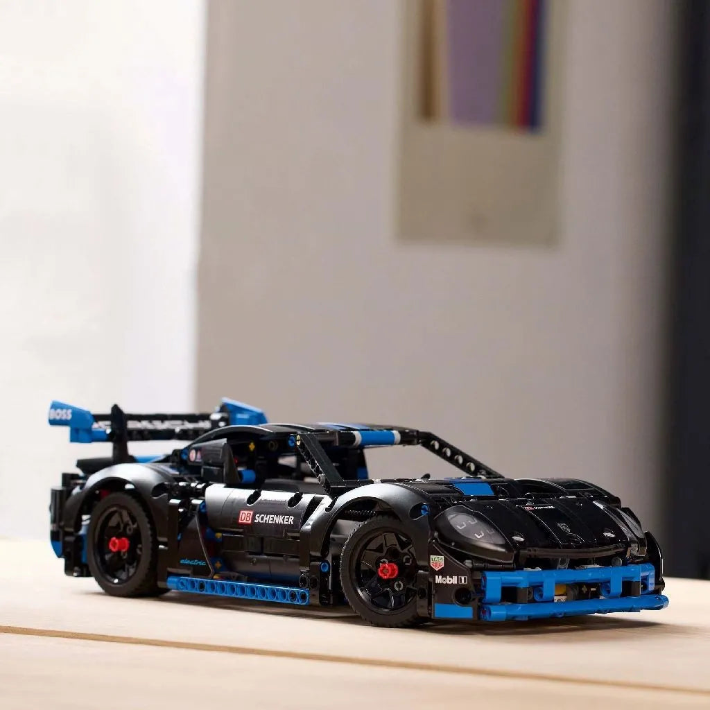 Lego technic masina de curse porsche gt4 e-performance 42176