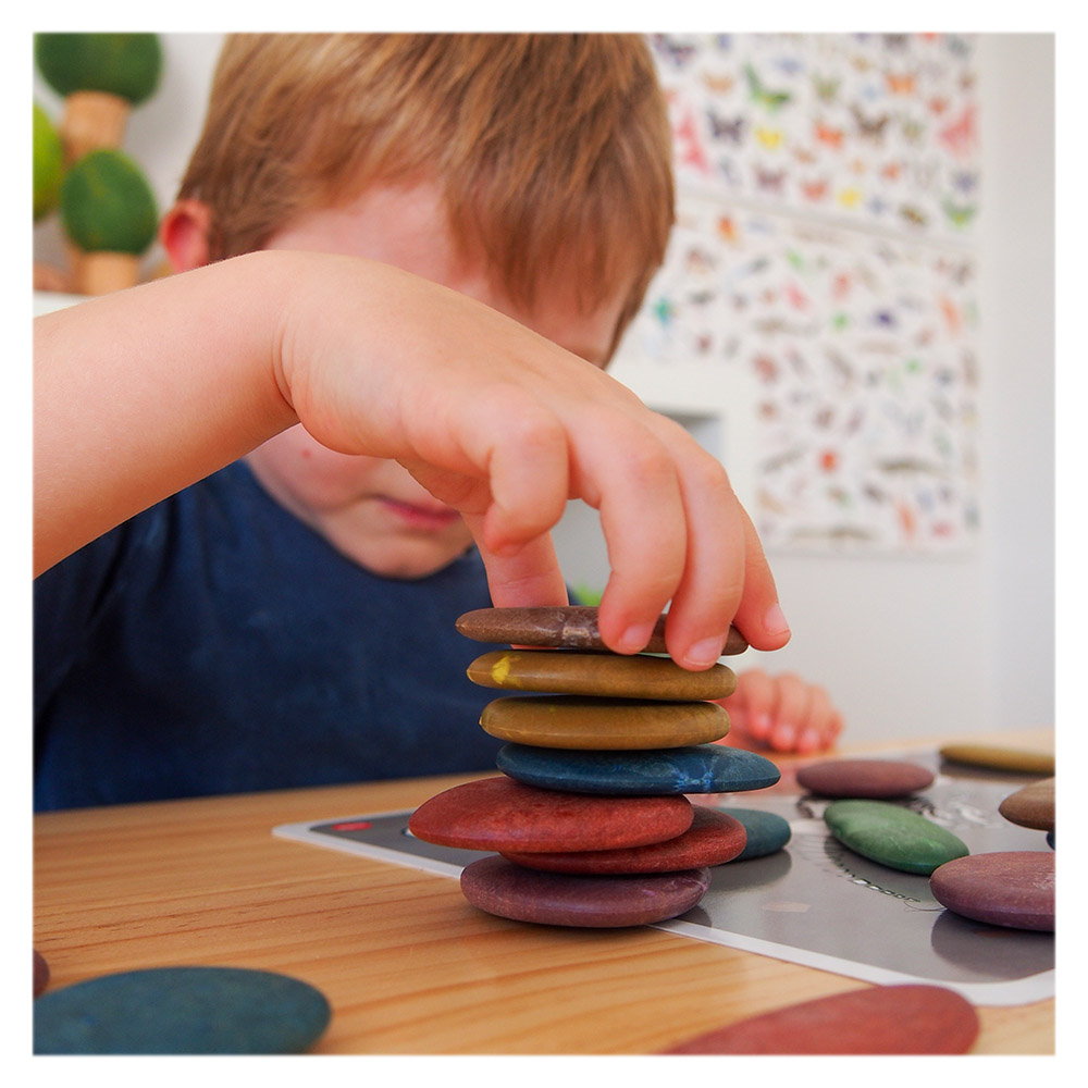 Junior Rainbow Eco-Pebbles, set de activitati cu pietricele