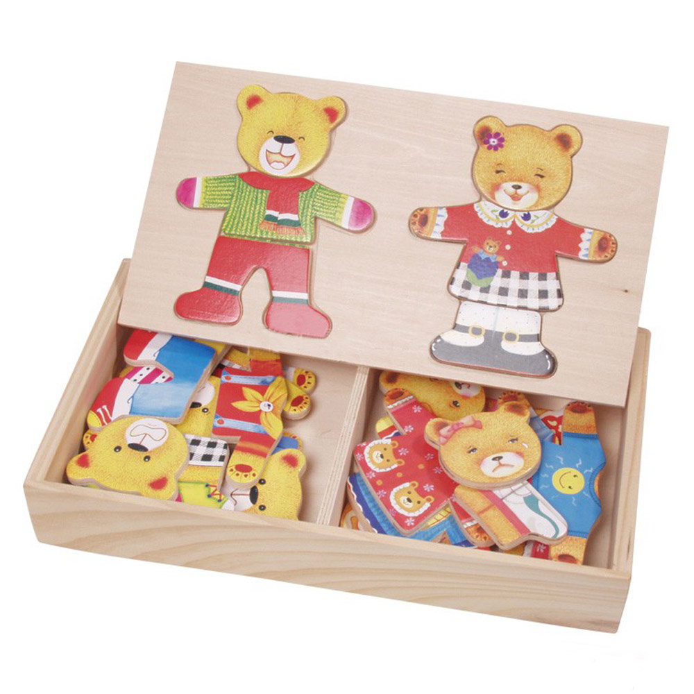 Imbraca cei 2 ursuletii din lemn!