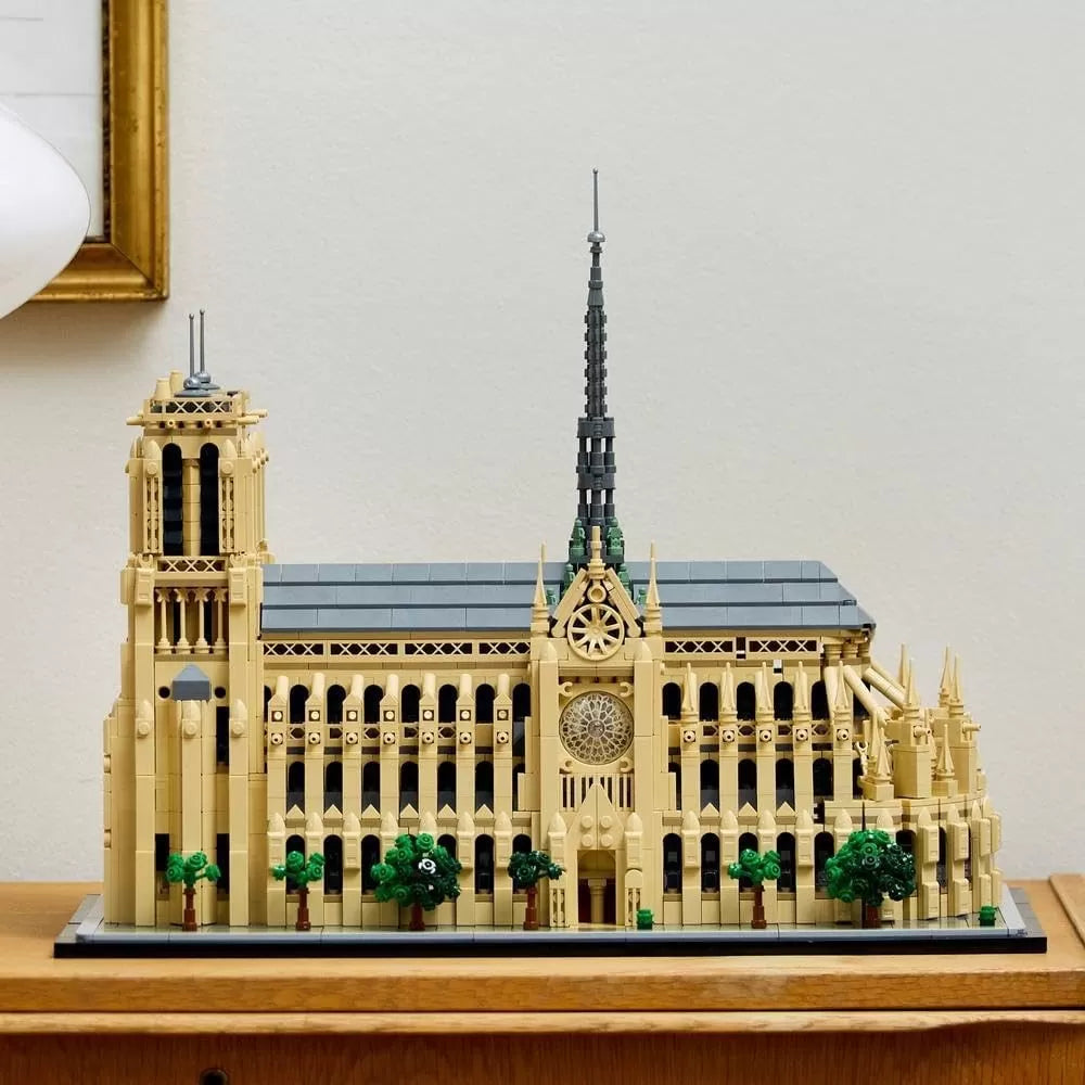 Lego architecture notre-dame de paris 21061
