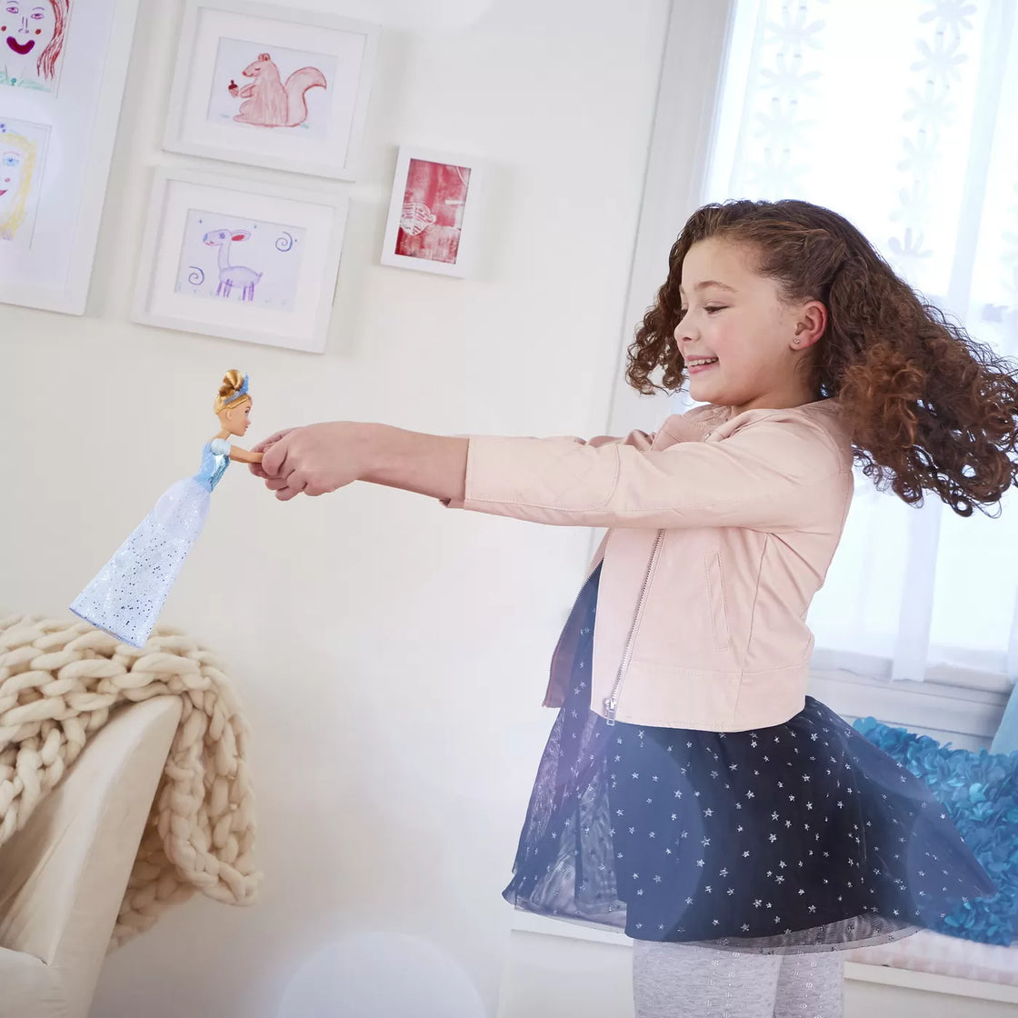 Papusa printesa stralucitoare cinderella