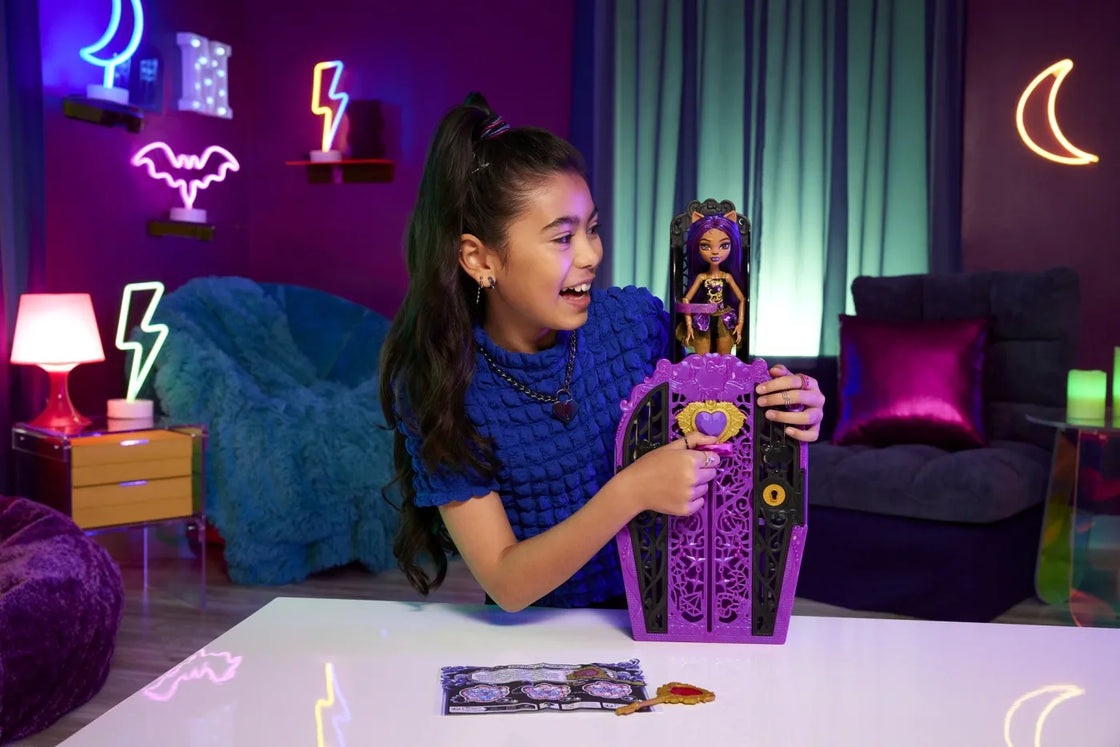 Monster high skulltimate secrets papusa clawdeen wolf