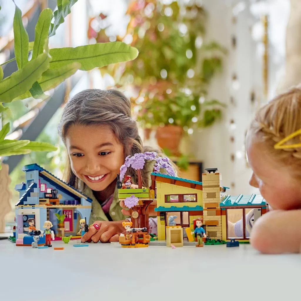 Lego friends casele familiale ale lui olly si paisley 42620