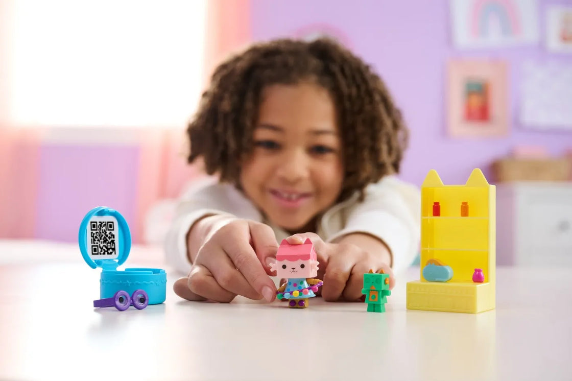 Gabbys dollhouse bebe cutiuta si camera mestesugurilor