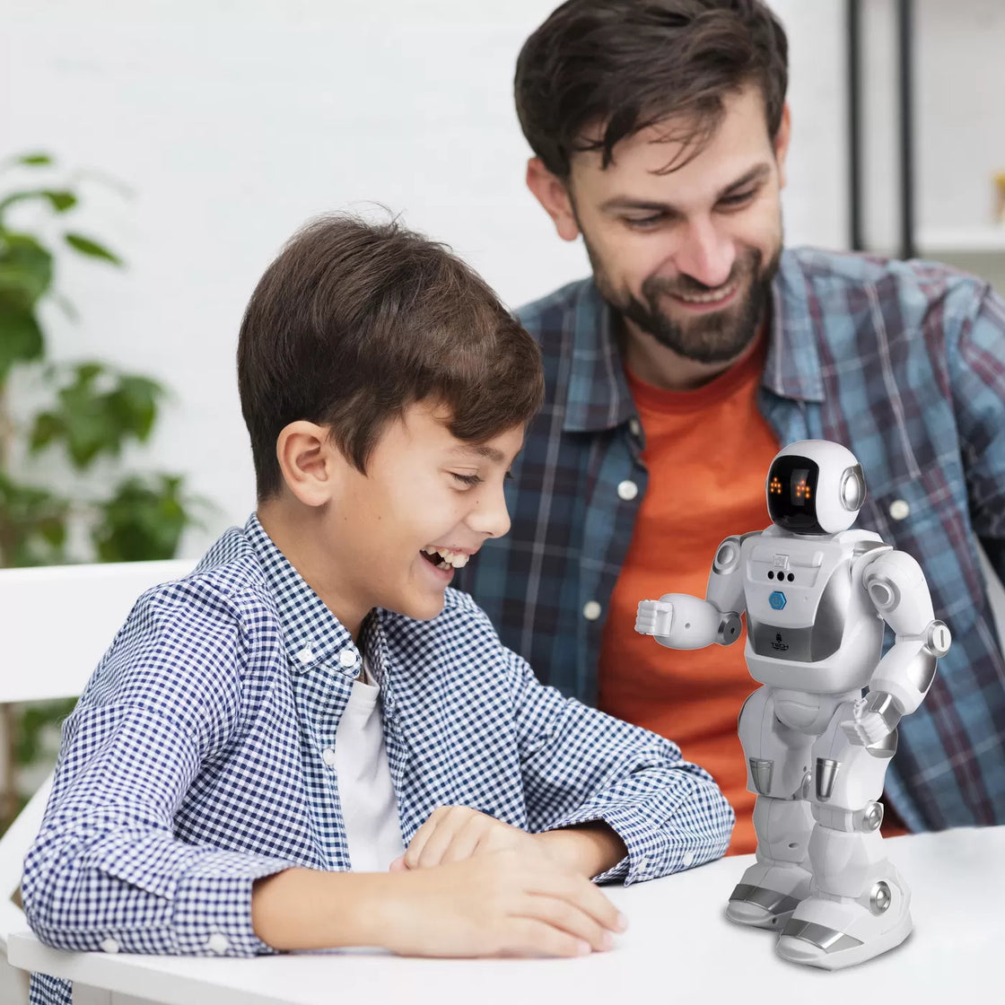 Robot electronic cu radiocomanda prοgramm a bot x