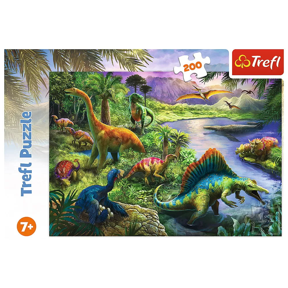 Puzzle trefl 200 lumea dinozaurilor