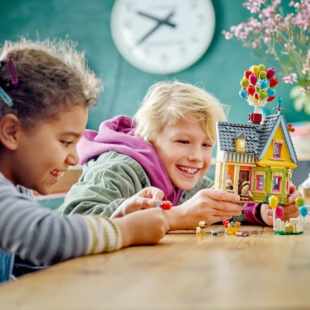 Lego disney casa din filmul up 43217