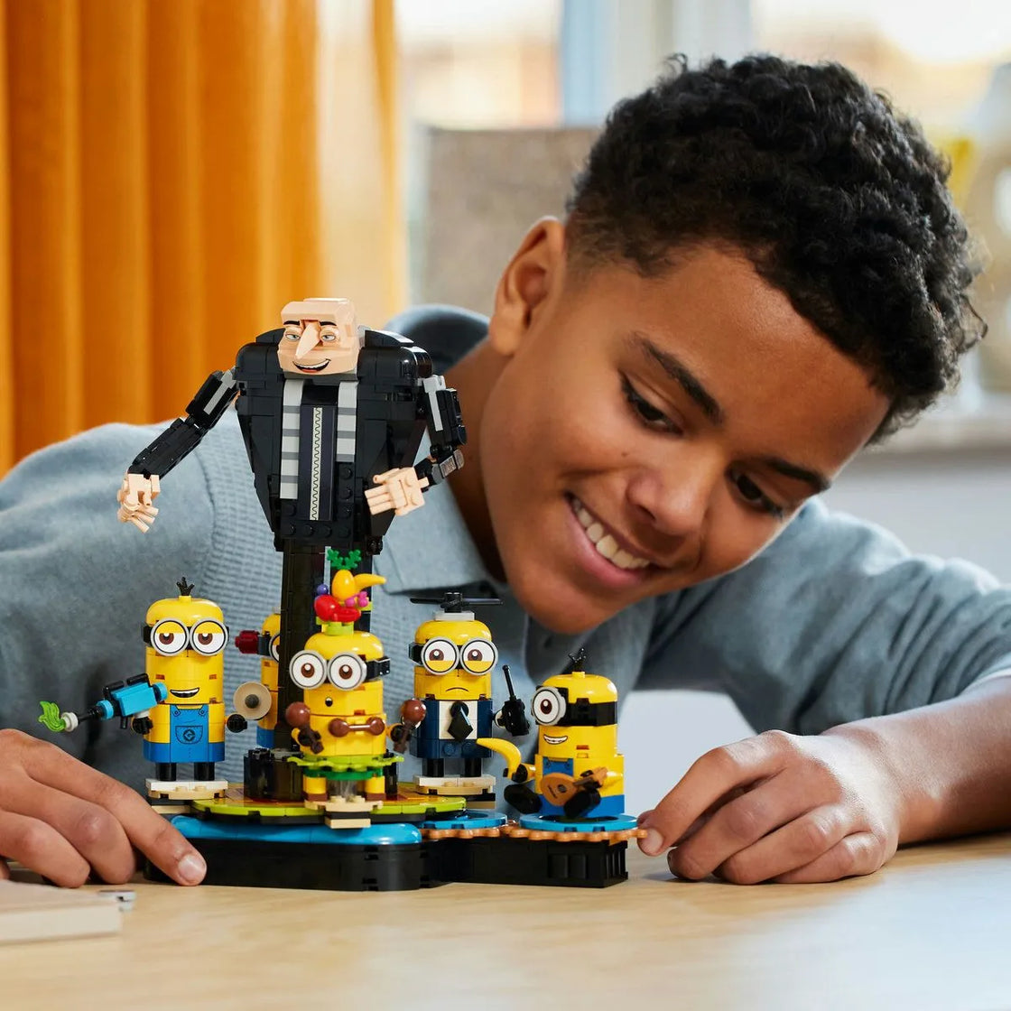 Lego despicable me4 gru si minionii din caramizi 75582