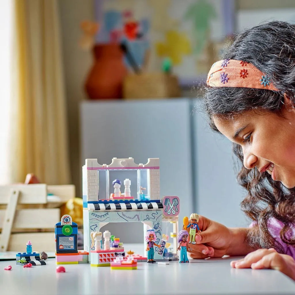 Lego friends salon de coafura si magazin de accesorii 42662
