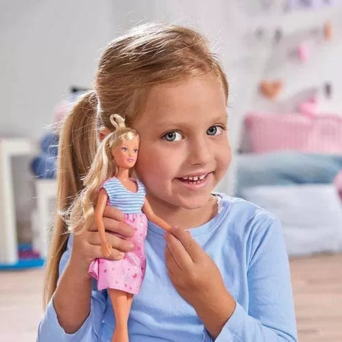 Set steffi love familie cu copilas nou-nascut surpriza