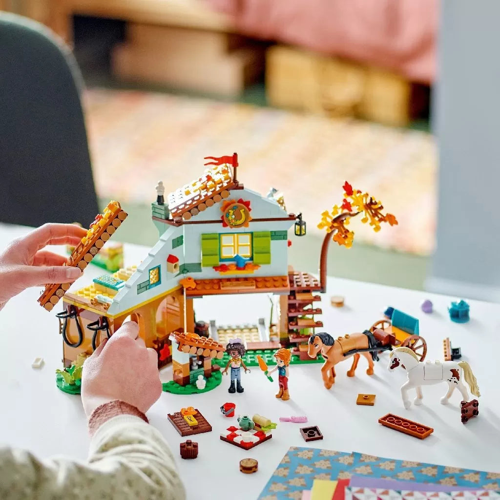 Lego friends grajdul pentru cai al lui autumn 41745