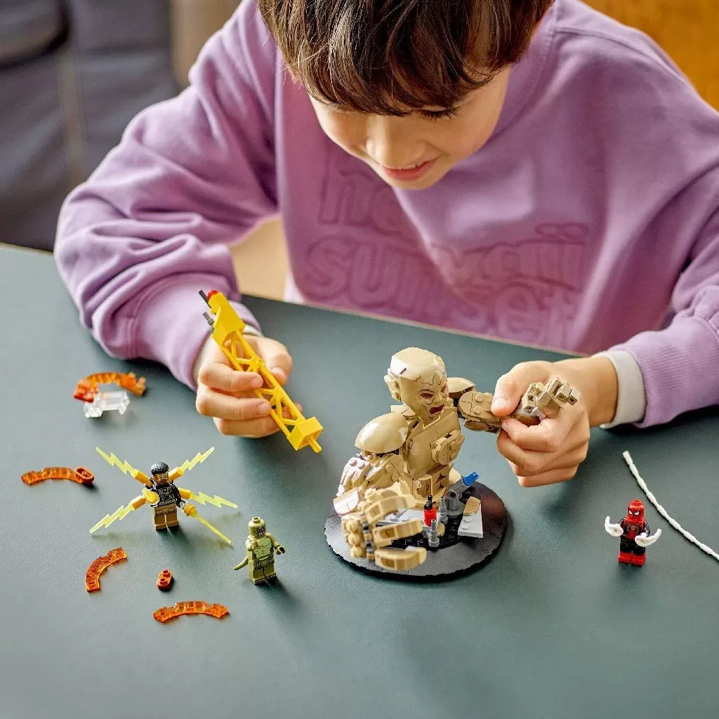 Lego super heroes omul paianjen vs sandman batalia finala 76280