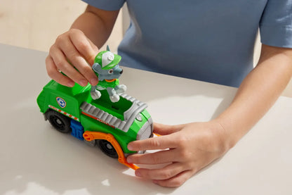 Patrula catelusilor set vehicul de baza camionul de reciclare  si figurina rocky