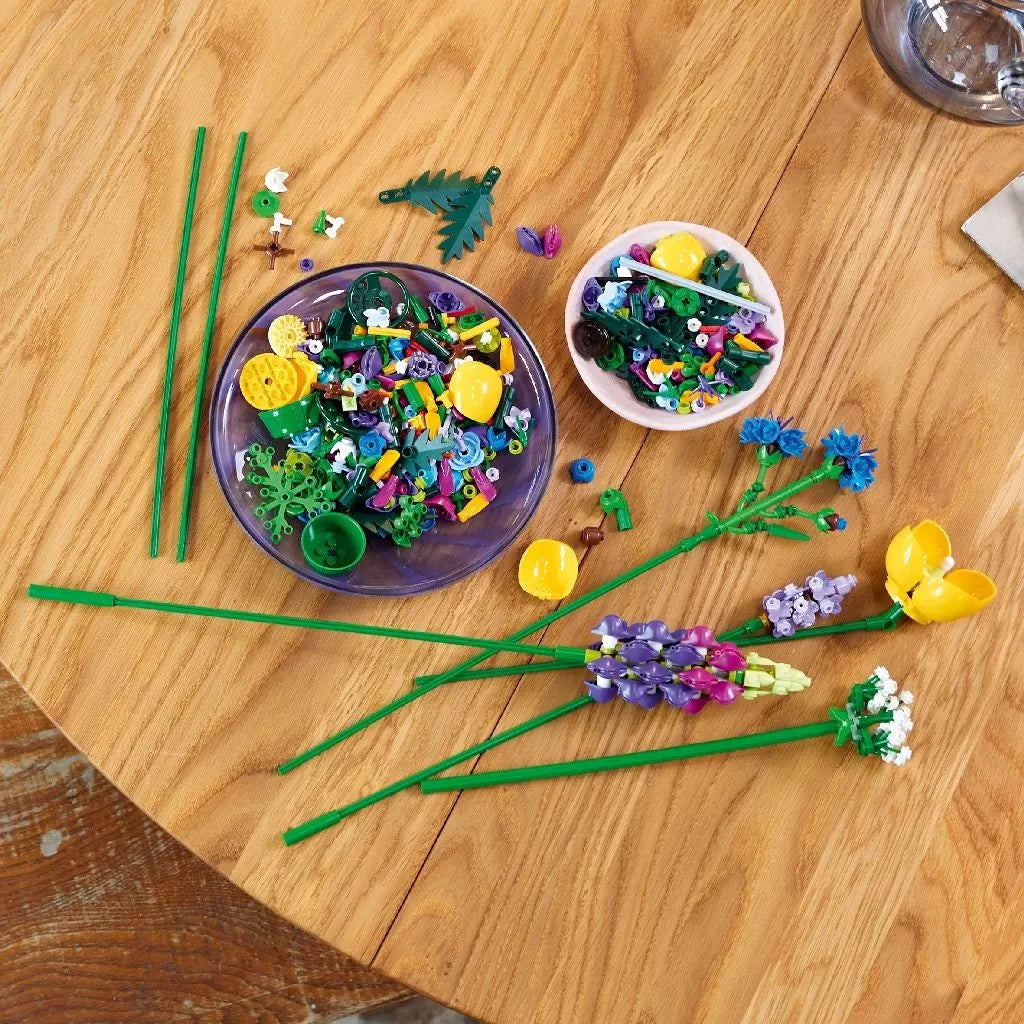 Lego icons buchet de flori de camp 10313