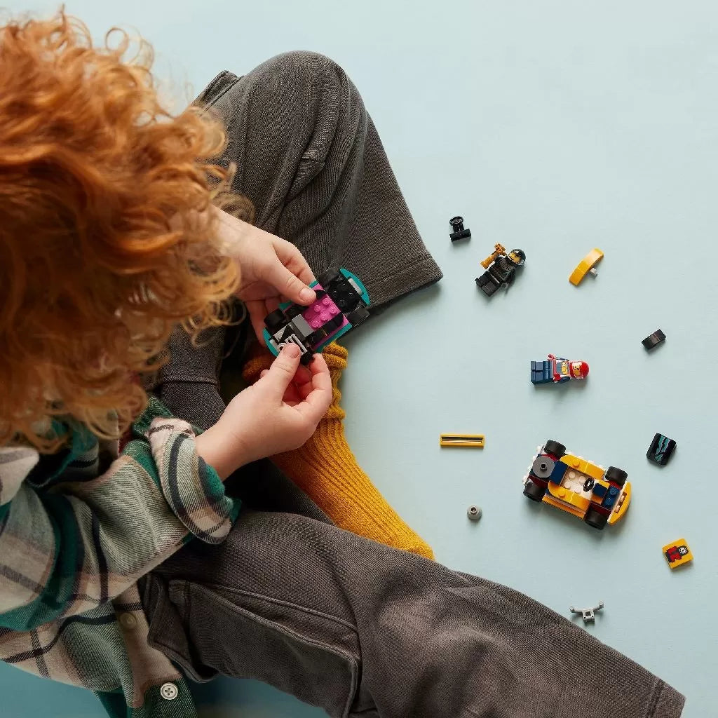 Lego city carturi si piloti de curse 60400
