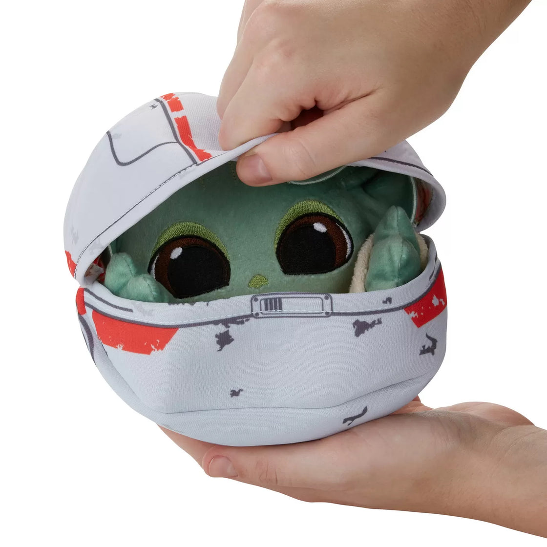 Star wars baby yoda mandalorianul se ascunde
