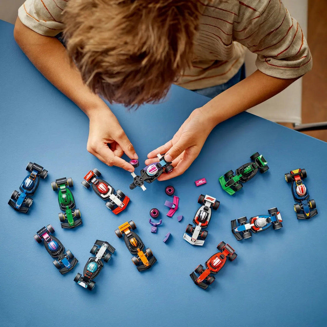 Lego formula 1 masini de curse f1 de colectie 71049