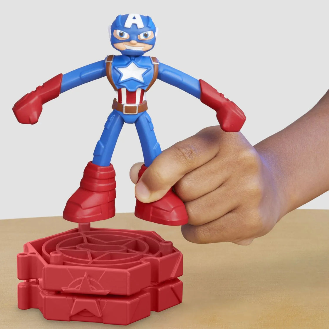 Play-doh marvel figurina flexibila cu accesorii captain america 10cm