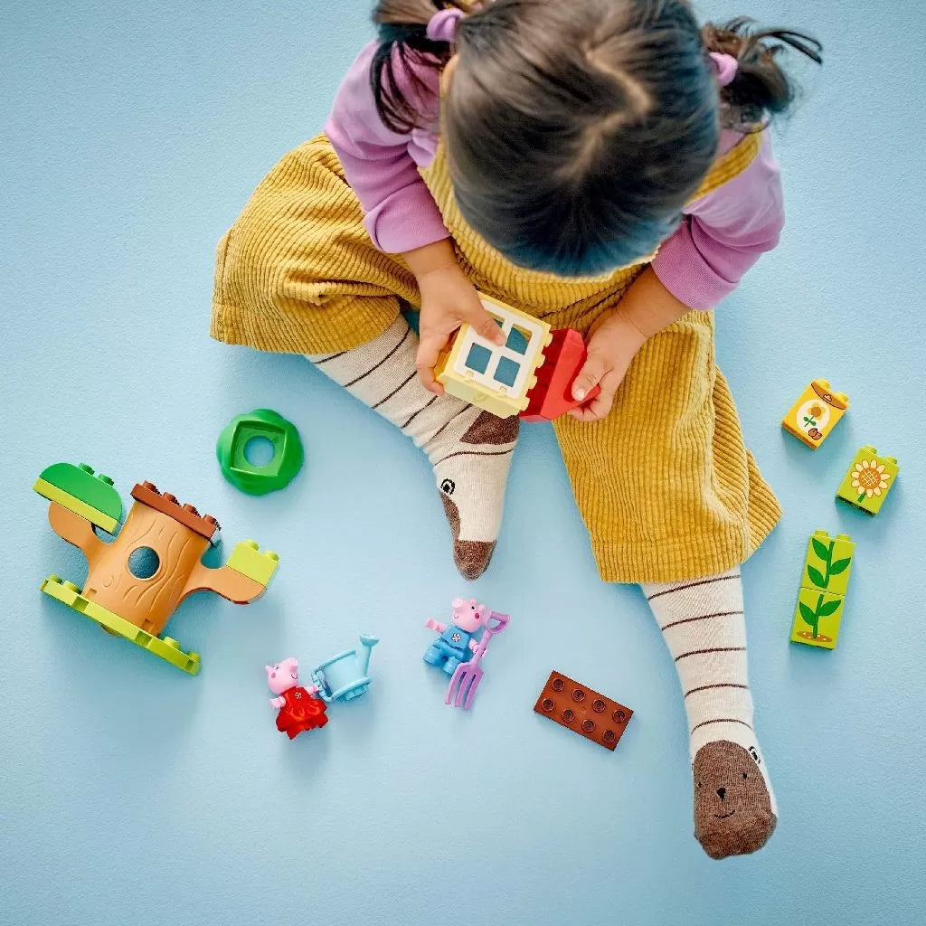 Lego duplo gradina si casa din copac a purcelusei peppa 10431