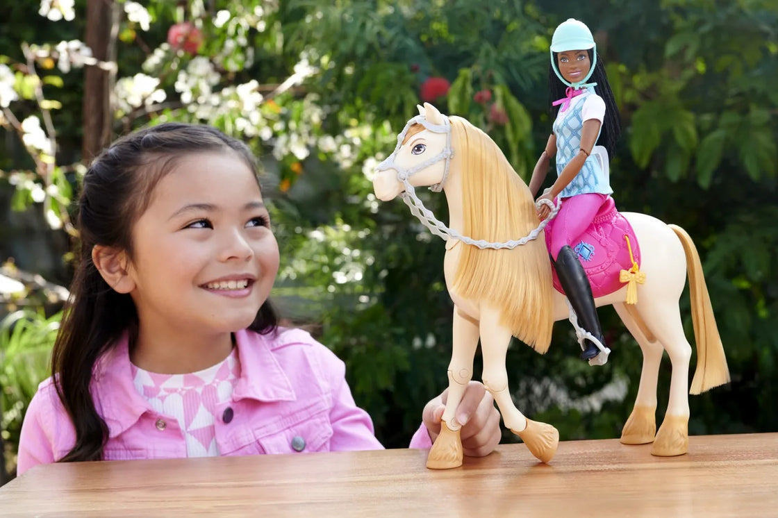 Barbie mysteries calut cu sunete si accesorii