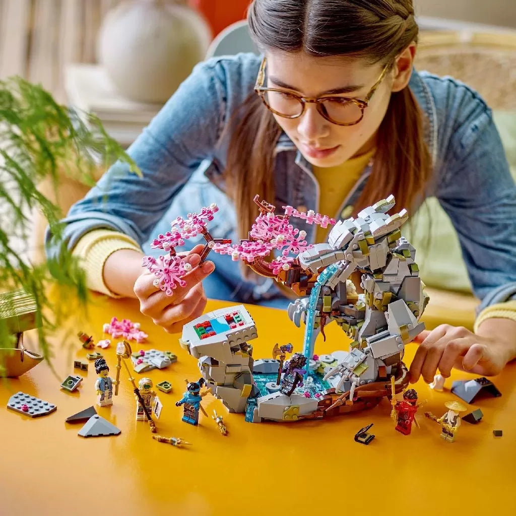 Lego ninjago altarul dragon de piatra 71819