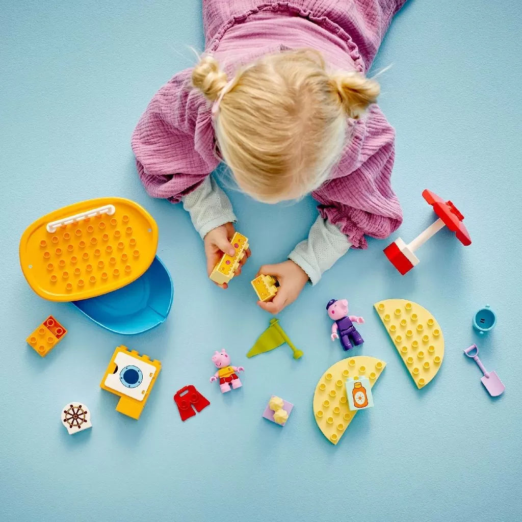 Lego duplo excursia cu barca a purcelusei peppa 10432