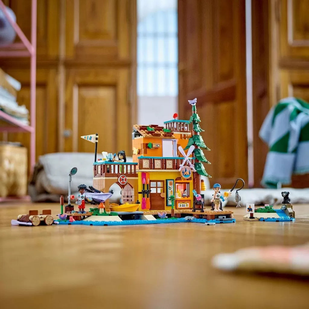 Lego friends sporturi nautice in tabara de aventuri 42626