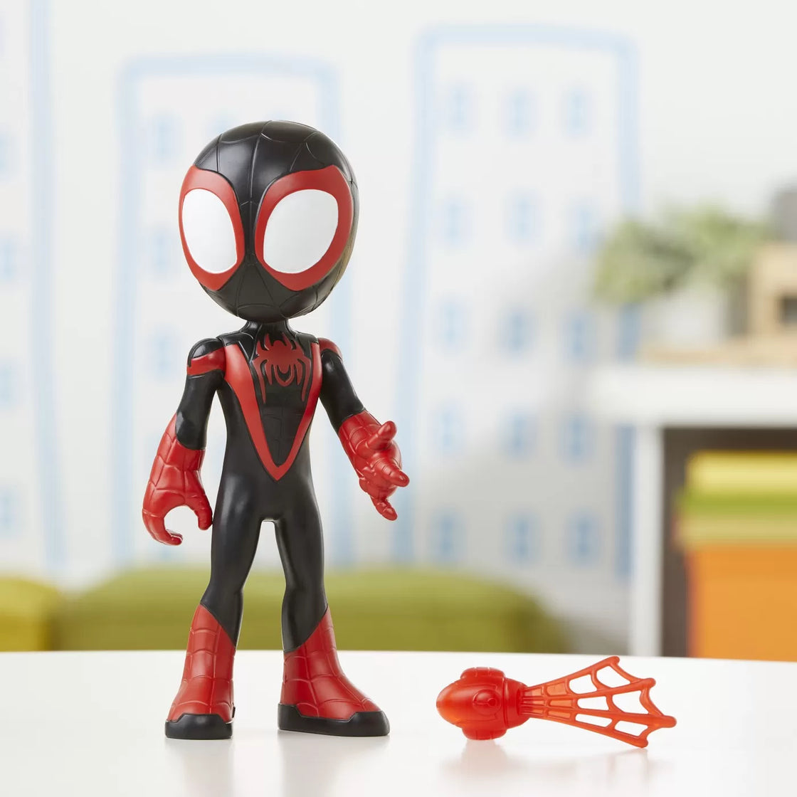 Spidey prietenii extraordinari figurina miles morales spider man supradimensionata 22.8cm