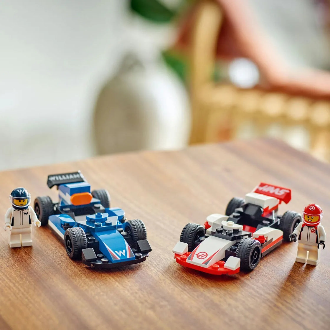Lego city masini de curse f1 williams racing si haas f1 60464