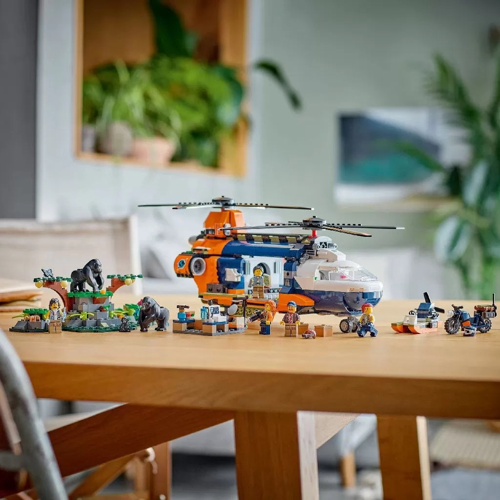 Lego city elicopterul unui explorator al junglei la tabara de baza 60437
