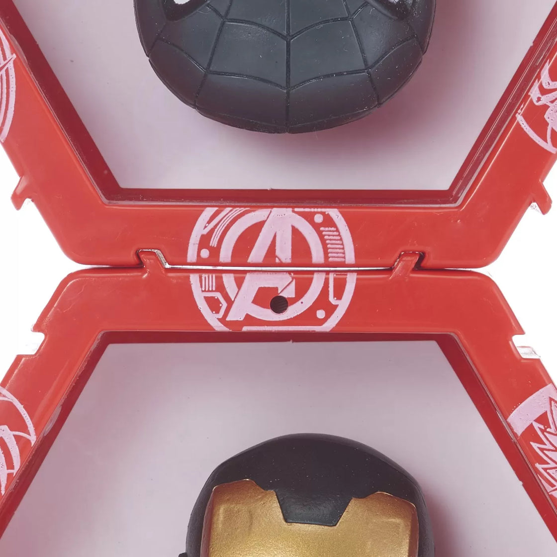 Wow! pods - marvel iron man cu armura negru si auriu