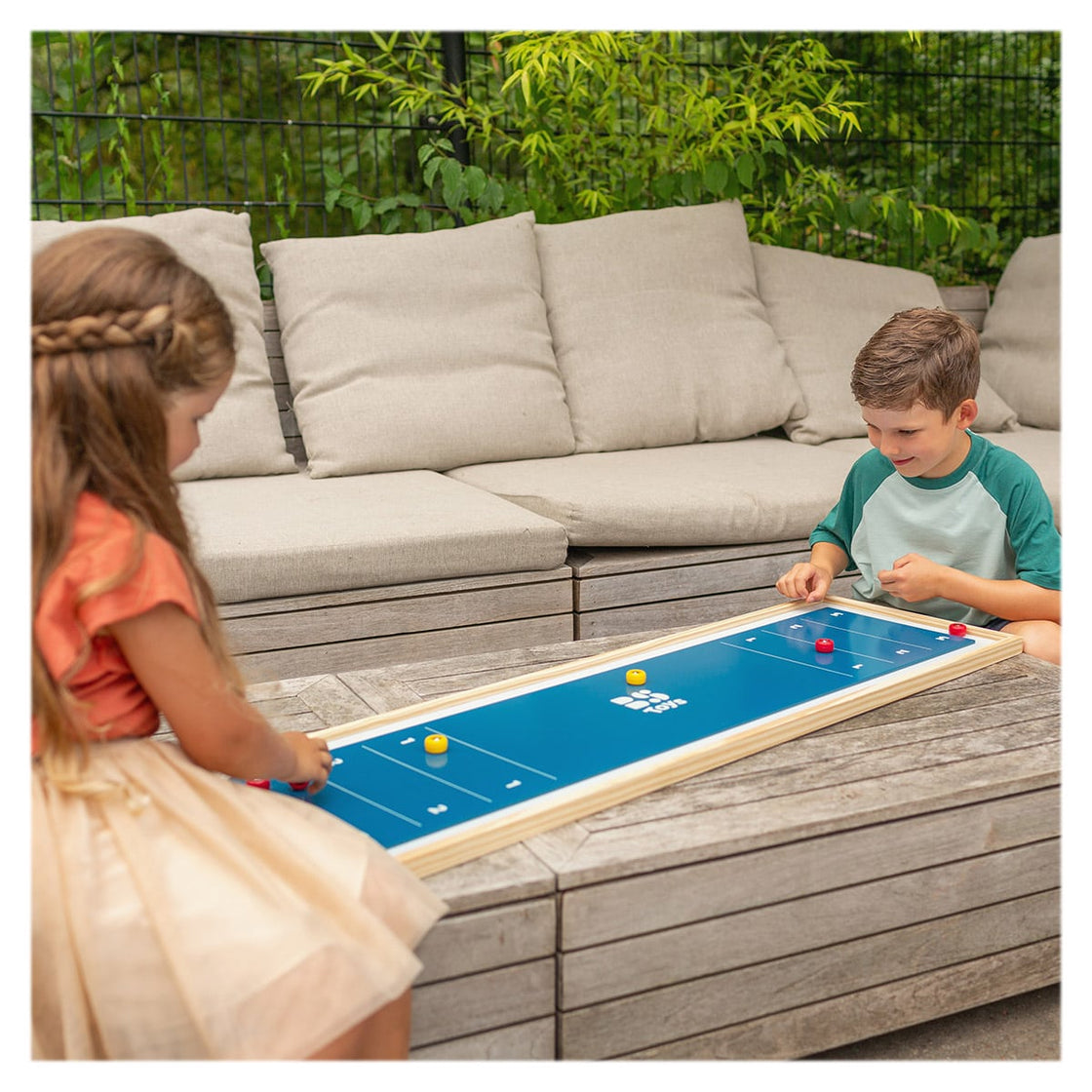 Shuffleboard, joc de societate si dexteritate