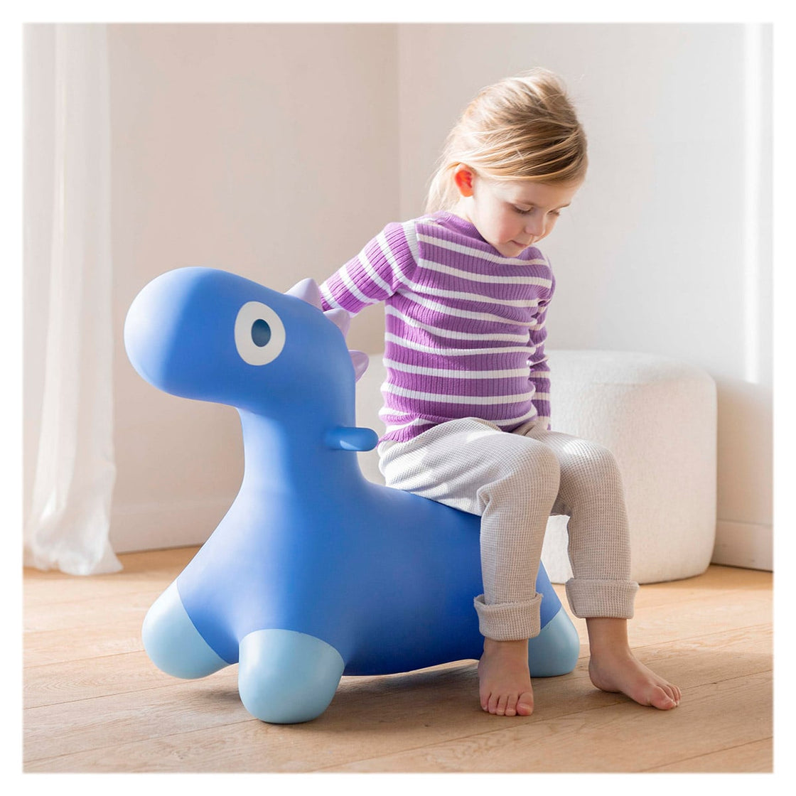 Hoppi Dino, dinozaur gonflabil saltaret, albastru