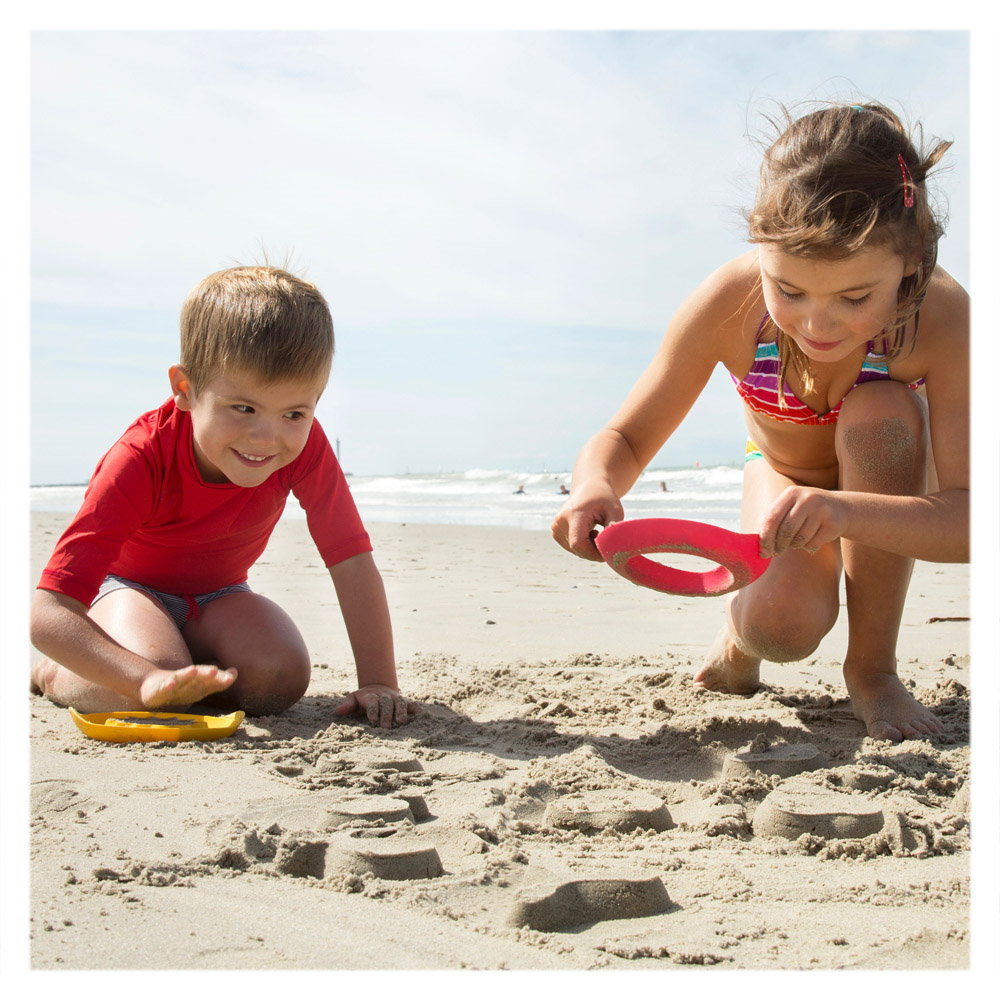 SunnyLove, set 2 forme pentru nisip, Quut Toys