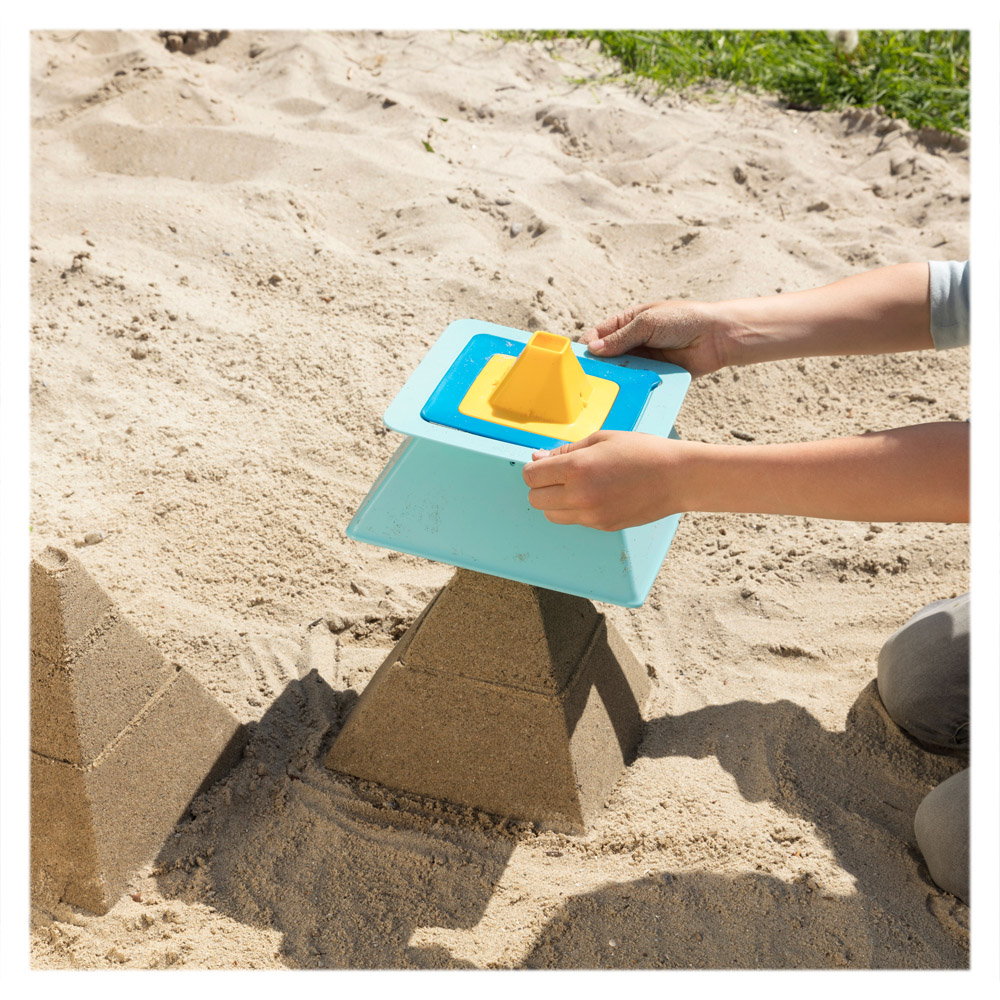 Pira, set forme pentru nisip piramide, Quut Toys