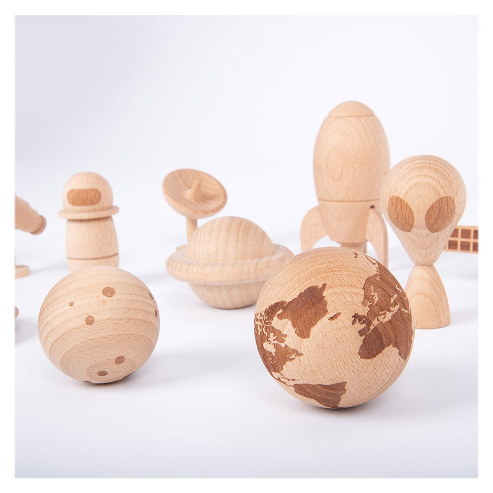 Space Adventure, figurine spatiale din lemn, TickiT