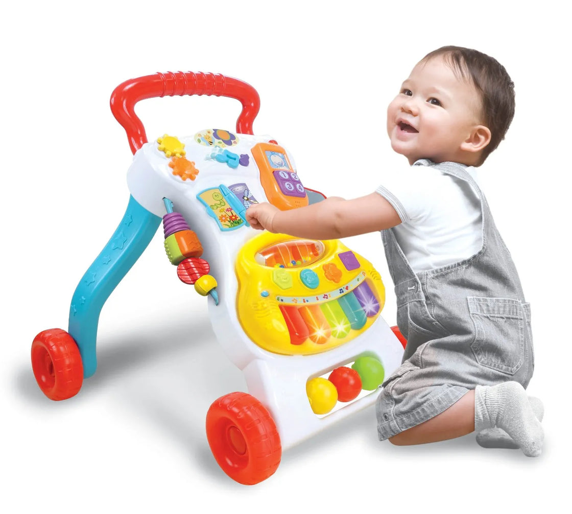 Winfun antemergator cu centru de activitati